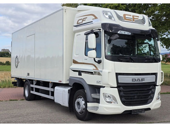 Kravas automašīna ar slēgto virsbūvi DAF CF 330