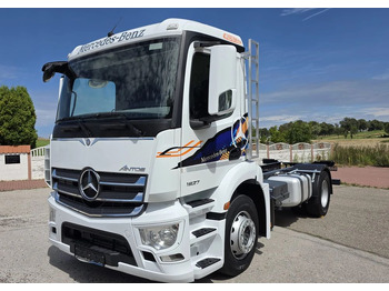 Šasija kravas automašīna MERCEDES-BENZ Antos 1827