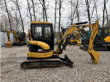 Mini-ekskavators CATERPILLAR 303CR