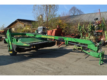 Pļāvējs JOHN DEERE