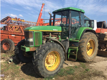 Traktors JOHN DEERE 7700