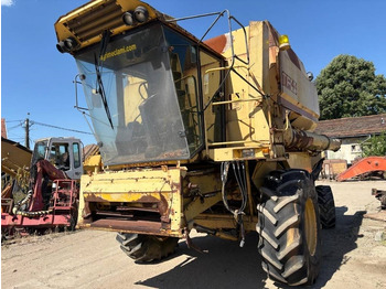 Labības kombains NEW HOLLAND