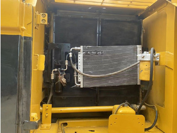 Kāpurķēžu ekskavators CATERPILLAR 320CL
