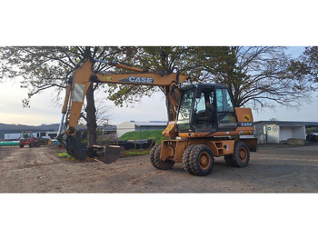 Riteņu ekskavators CASE