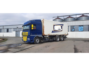 Kravas automašīna ar slēgto virsbūvi DAF XF 105 460