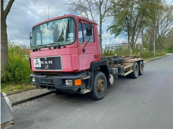 Pacēlājs ar āķi MAN 26.372
