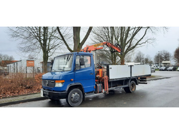 Automašīna ar kravas platformu MERCEDES-BENZ