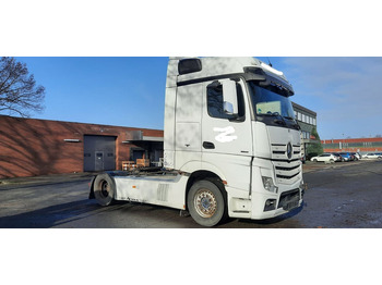 Vilcējs MERCEDES-BENZ Actros 1845