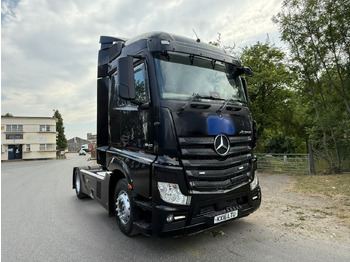 Vilcējs MERCEDES-BENZ Actros 1840