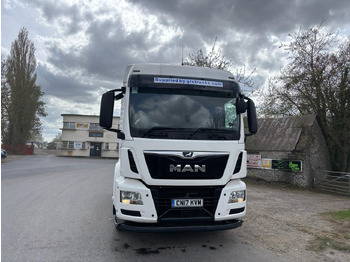 Vilcējs 2017 MAN TGX 26 Tractor Unit: foto 4