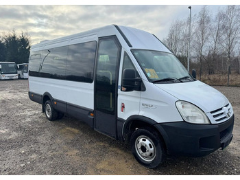 Mikroautobuss IVECO Daily