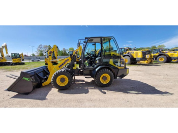 Riteņu iekrāvējs KOMATSU WA70