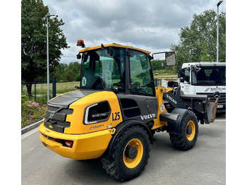 Riteņu iekrāvējs Volvo L 25 Electric: foto 3