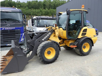 Riteņu iekrāvējs VOLVO L25F