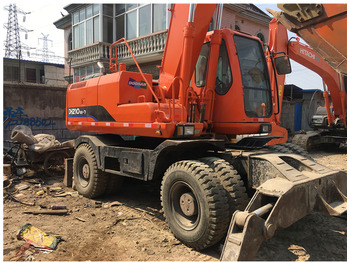 Riteņu ekskavators 2018 Doosan DH210: foto 4