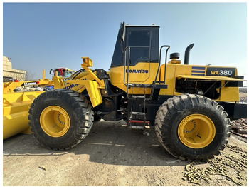 Riteņu iekrāvējs KOMATSU WA380
