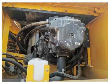 Kāpurķēžu ekskavators 2022 Komatsu PC400-8: foto 2