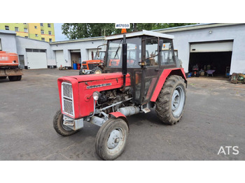 Traktors URSUS