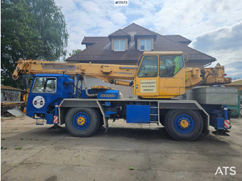 Autoceltnis LIEBHERR LTM 1025