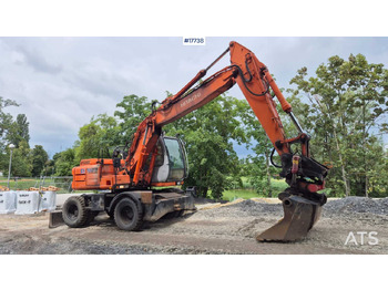 Riteņu ekskavators HITACHI