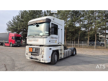 Vilcējs RENAULT Magnum 480