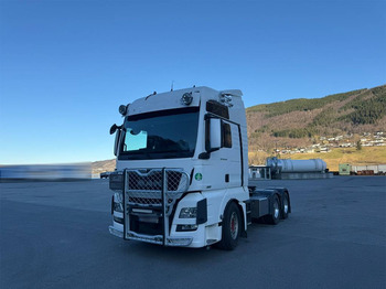 Vilcējs MAN TGX