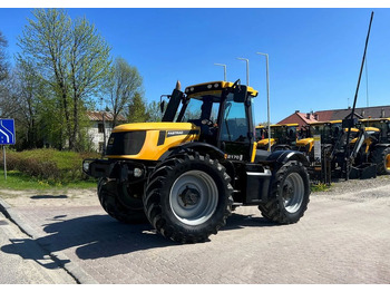 Traktors JCB