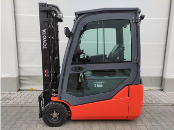 Elektroiekrāvējs TOYOTA