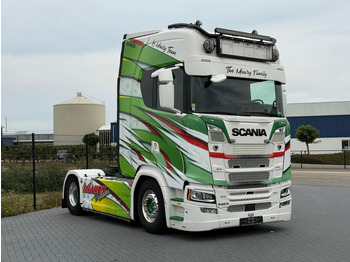 Vilcējs SCANIA S 540