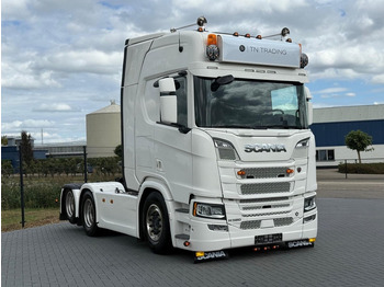 Vilcējs SCANIA R 580