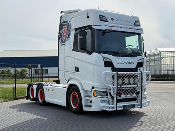 Vilcējs SCANIA S 580