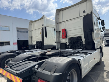 Vilcējs DAF XF 530 Super Space Cab: foto 3