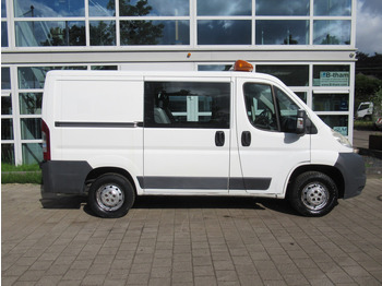 Mazs furgons, Kravas-pasažieru furgons Peugeot Boxer 330 2.2 HDI L1H1 P+ Dubbelcabine DOKA airco: foto 2
