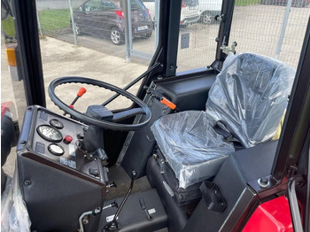 Jaunā Traktors Belarus 320.4: foto 4