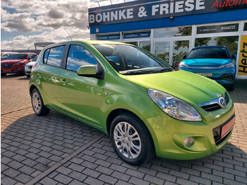 Vieglā automašīna HYUNDAI