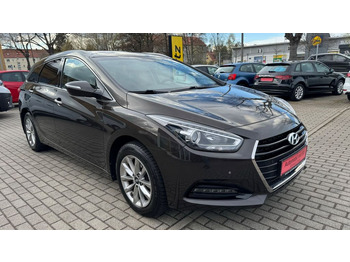 Vieglā automašīna Hyundai i40 cw blue Trend Navi Klima Kamera Sitzheizung: foto 1