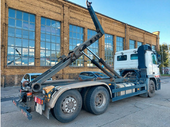 Pacēlājs ar āķi MERCEDES-BENZ Actros 2546