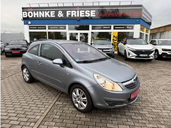 Vieglā automašīna OPEL