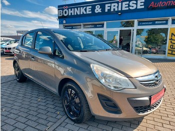 Vieglā automašīna OPEL