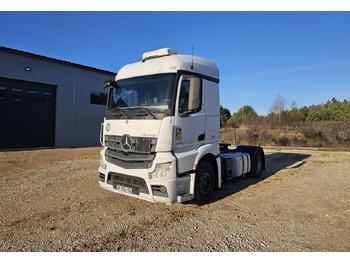 Vilcējs MERCEDES-BENZ Actros 1843