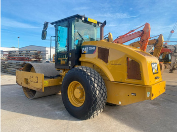 Veltnis CATERPILLAR CS64B