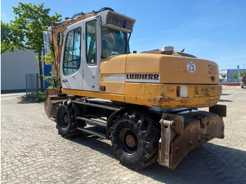 Riteņu ekskavators LIEBHERR A 316