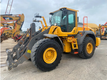 Riteņu iekrāvējs VOLVO L120H
