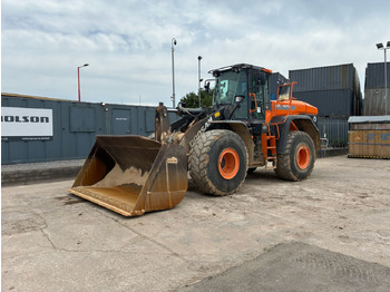 Riteņu iekrāvējs DOOSAN DL420