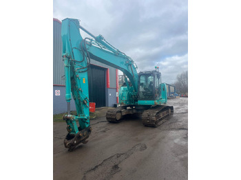 Kāpurķēžu ekskavators KOBELCO