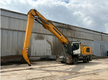 Atkritumu iekrāvējs LIEBHERR LH 40 M