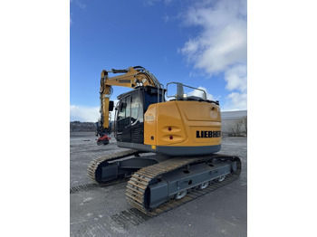 Kāpurķēžu ekskavators LIEBHERR R 926