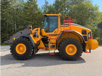 Riteņu iekrāvējs VOLVO L180H