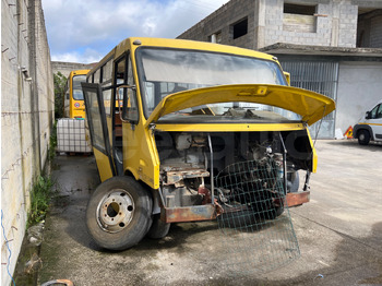 Skolas autobuss IVECO