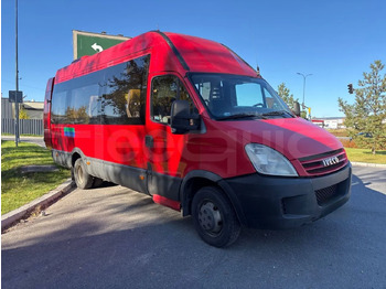 Mikroautobuss IVECO Daily